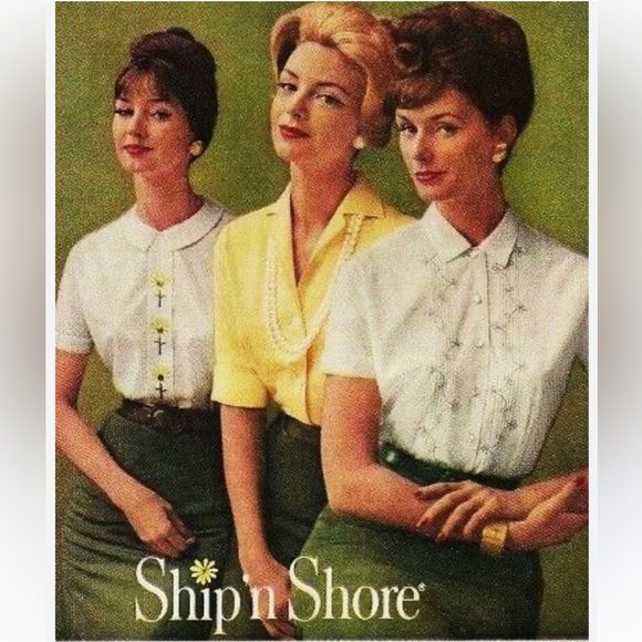 Vintage Ship'n Shore Blouse with Pin-tuck and Lace Detail - Picture 6 of 9